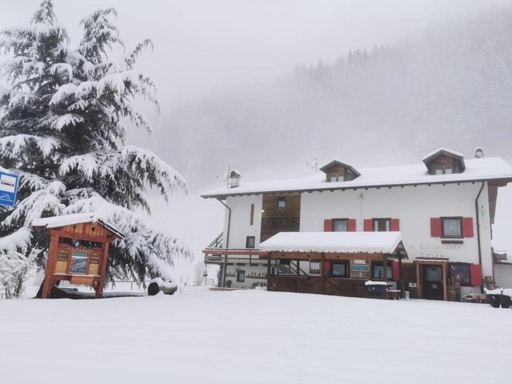 Albergo Lozen Canal San Bovo Buitenkant foto