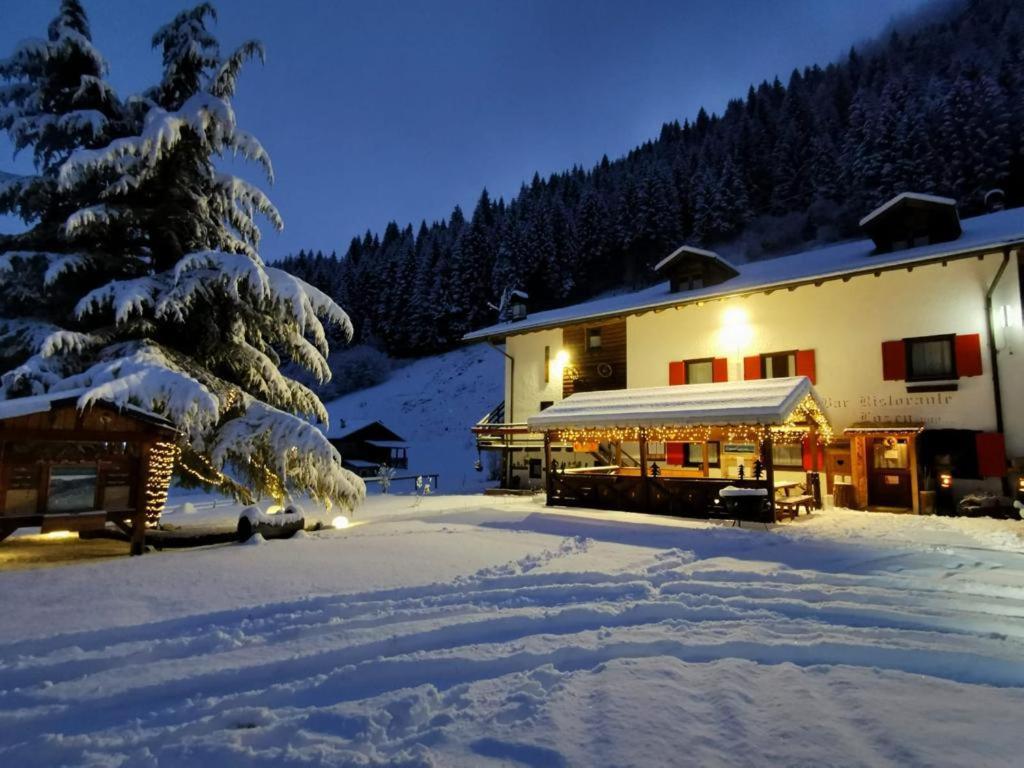 Albergo Lozen Canal San Bovo Buitenkant foto