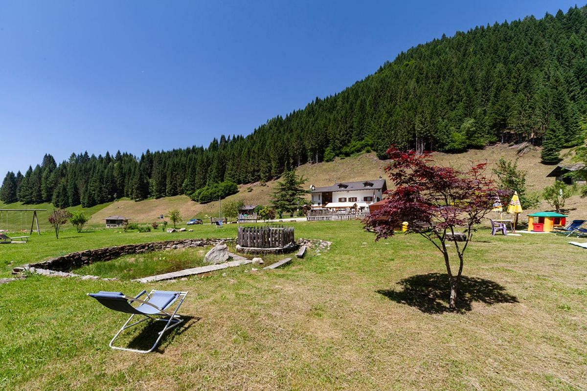 Albergo Lozen Canal San Bovo Buitenkant foto